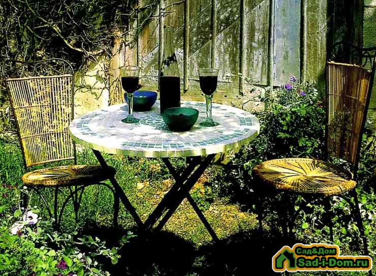 Делаем столик для сада с кафельной столешницей